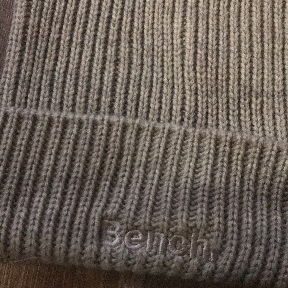 2 toques - Picture 2 of 4